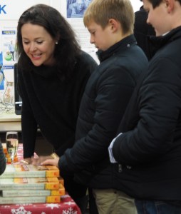 OLYMPUS DIGITAL CAMERA